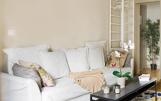 B 823 - Buttes Chaumont - Spacieux appartement - photo 3