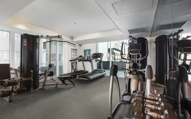 Living Corporate Liberty Tower - photo 5