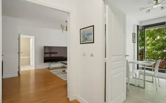 Elegant New Apartment With Balcony in the 16th - M - photo 2