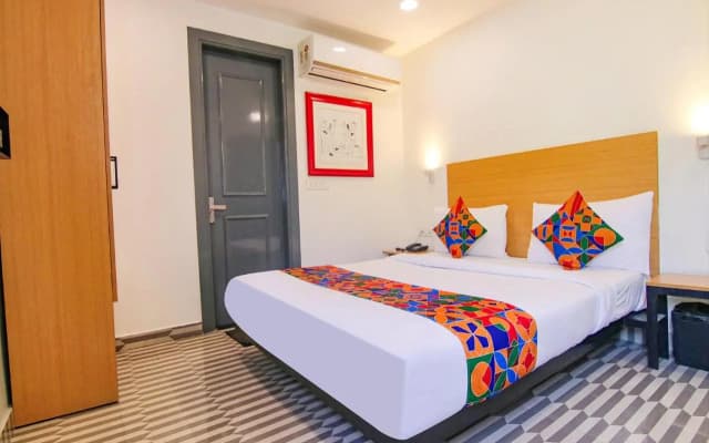 FabHotel Chawla House - photo 4