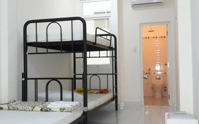 Saigon Inn Hotel - photo 4
