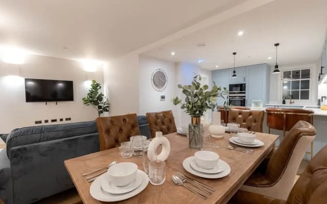 Three Bed Apts near Spitalfields Mkt - photo 4