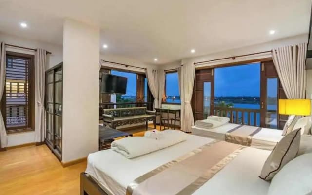 B'Lan Riverside Villa - photo 2
