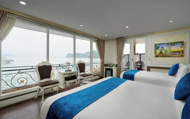 Halong Aquarmarine Royal Cruise - photo 4