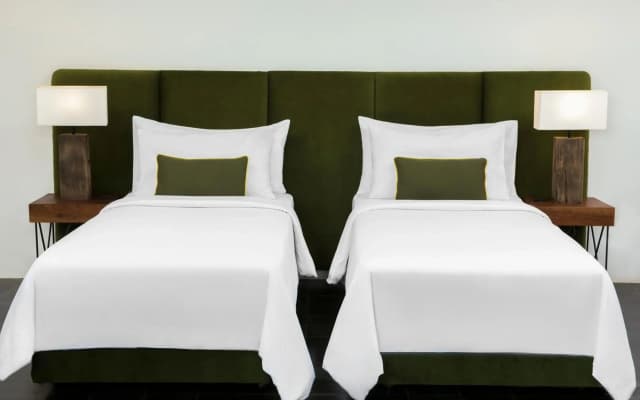 Viroth's Hotel - photo 4