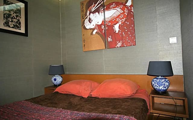 Paris Interiors Rentals - Le Marais Pompidou Center - photo 5