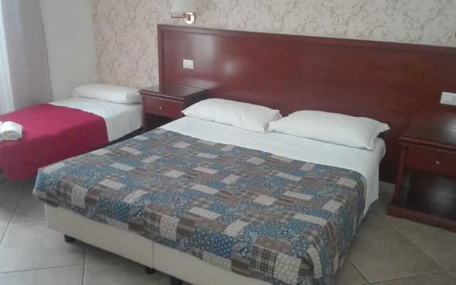 Mrs Julie Guesthouse - photo 2