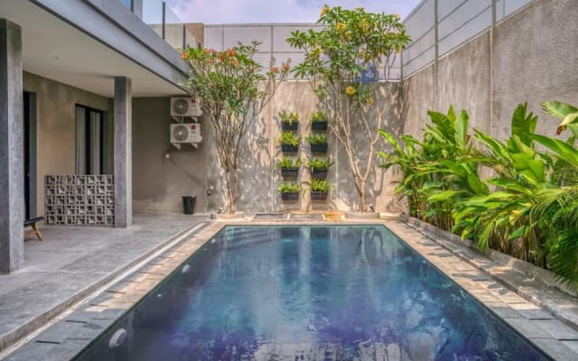 Escotel Jaha Cilandak by RedDoorz - photo 2