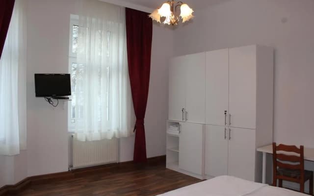 Arnes Hotel Vienna - photo 5