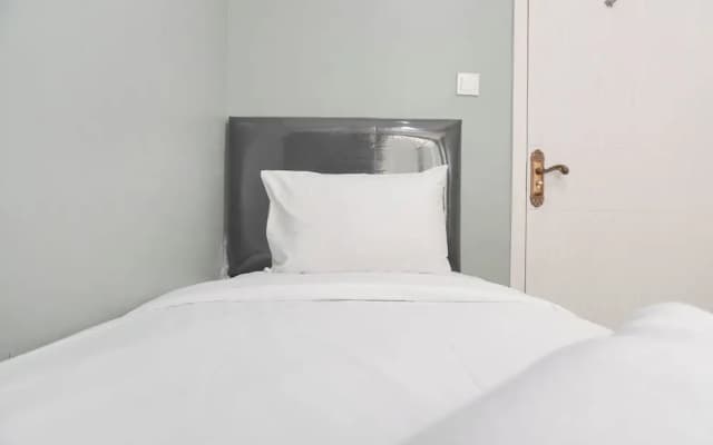 Restful And Modern 3Br At Daan Mogot City Apartment - photo 2