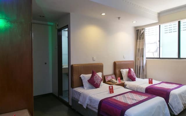 B Hotel - photo 5