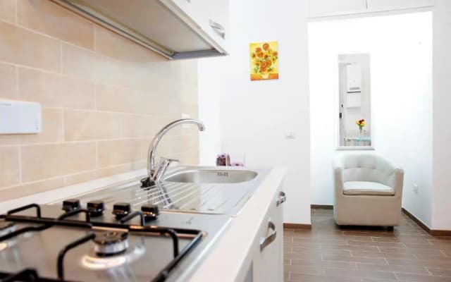 Castel Sant Angelo's Harmonious Apartment - photo 3