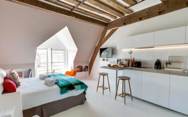 Sweet Inn Apartments- Place des Vosges - photo 2