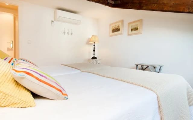 Duplex Plaza Santa Ana - photo 3