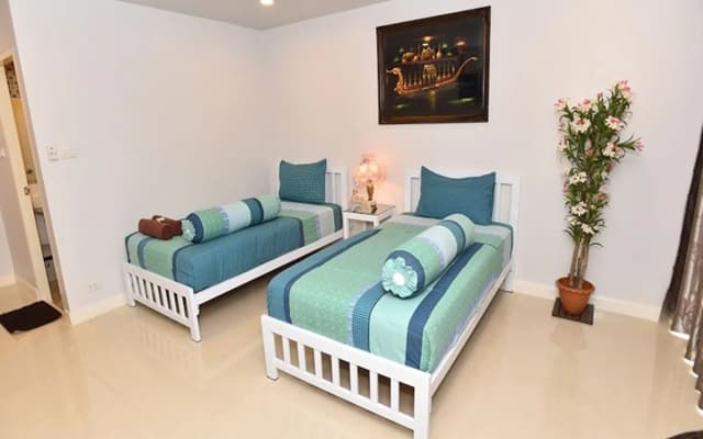 Parvena Hotel - photo 2