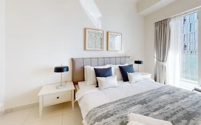 SuperHost - Stylish Apartment With Full Marina Views - photo 3