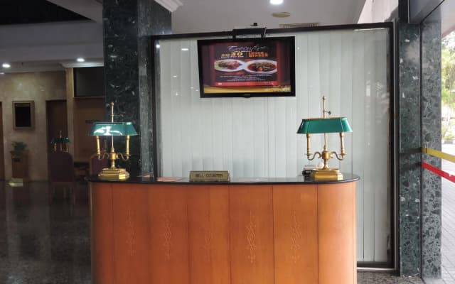Hotel Grand Continental Kuching - photo 2