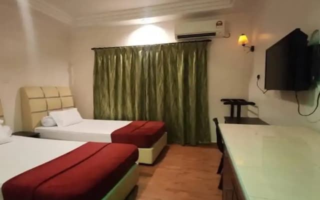 Darul Salam Inn - photo 3
