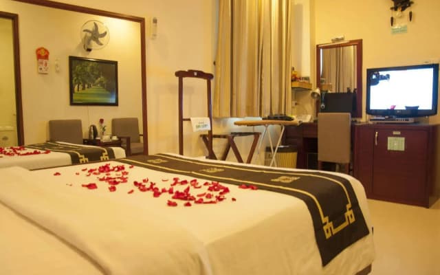 A25 Hotel - 14 Luong Huu Khanh - photo 3
