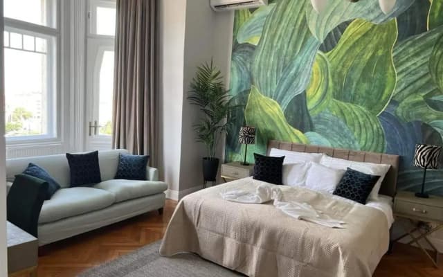 OrangeHomes Panthera Luxury Apartment - photo 3