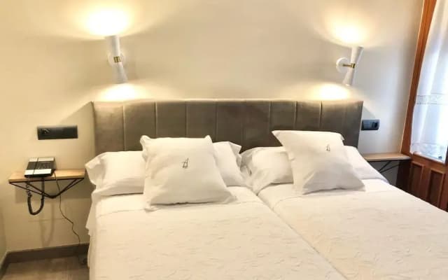 Hostal Astoria - photo 3