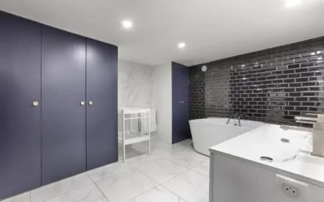 Amazing Luxury Triplex 3BR/8P - Arc de Triomphe - photo 3
