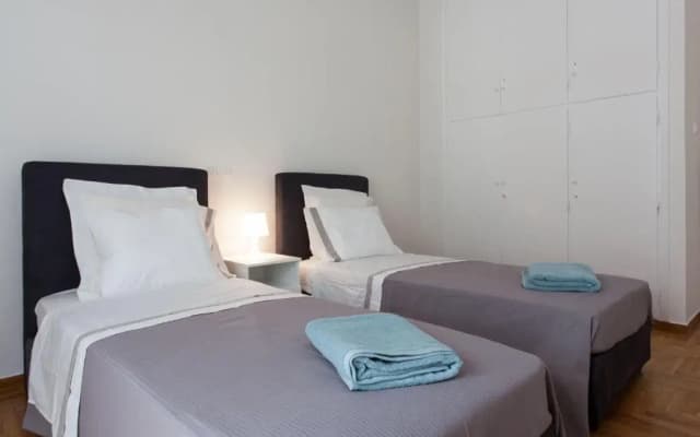 Beautiful 2-bdrm apartment by Acropolis museum - photo 3