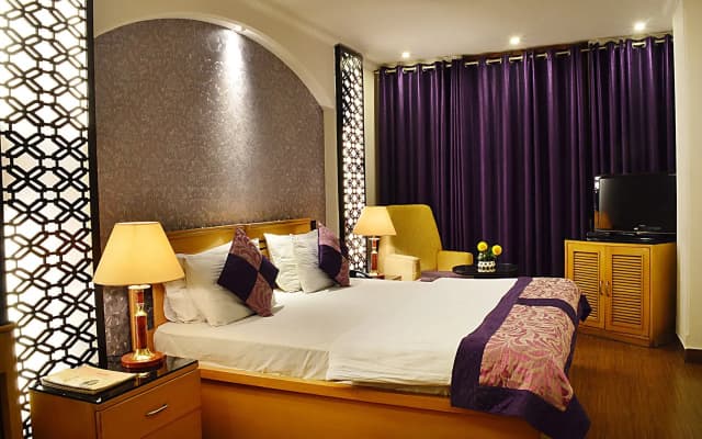 Hotel Emperor Palms at Karol Bagh - photo 5