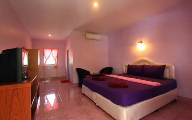 My Palace Guesthouse - photo 4