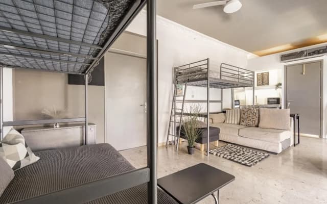 Impeccable 3-bed Apartment in Athens - photo 4