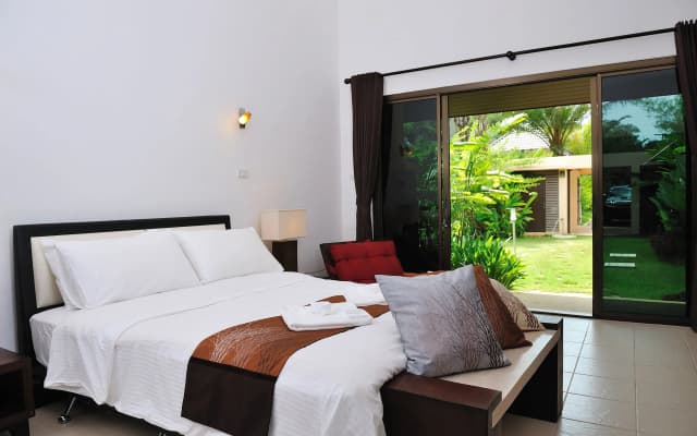 Baan Zoe Luxury Private Pool Villa - photo 4