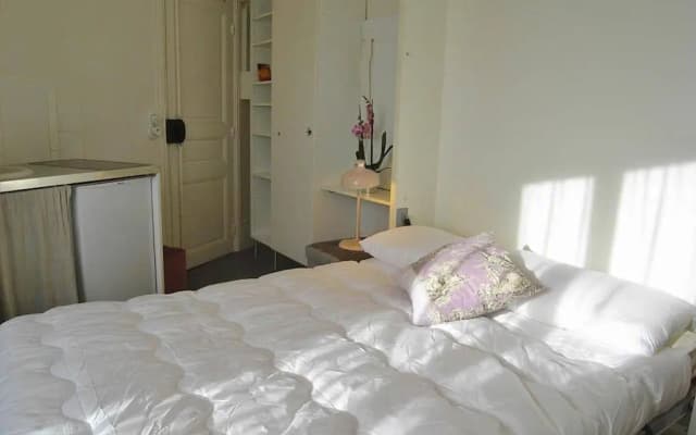 Cute Nest in Marais District - photo 2
