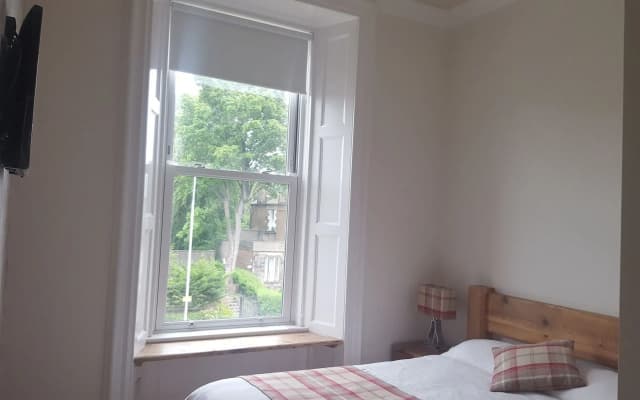 18 Craigmillar Park Guest House - photo 3
