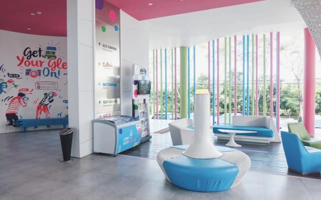 Berry Glee Thematic Hotel - photo 2