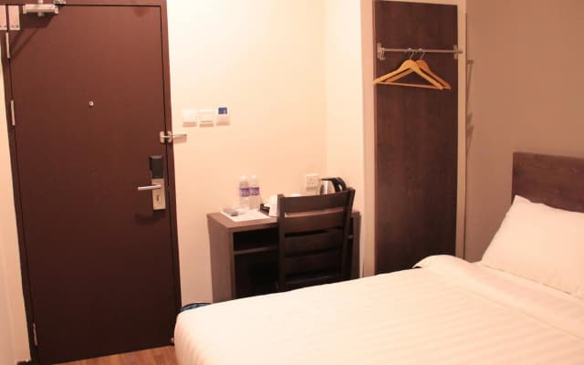 KL Hotel - photo 3