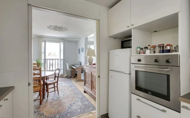 Apartment for 5 - Place des Vosges - photo 3