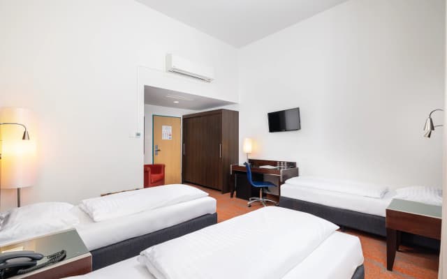 City Hotel Matyas - photo 3
