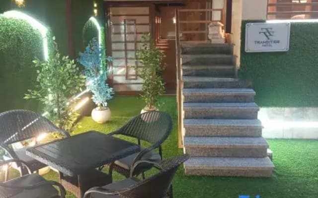 Transit64 Hotel - photo 2