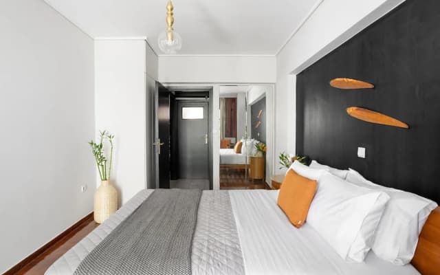 Fresh Detailed Stylish Apt at Acropolis - photo 3