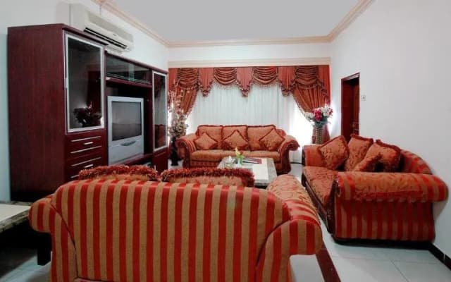 Diamond Hotel - photo 3