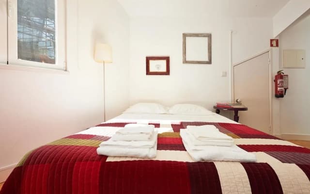 Hello Lisbon Santos Design Apartments - photo 2