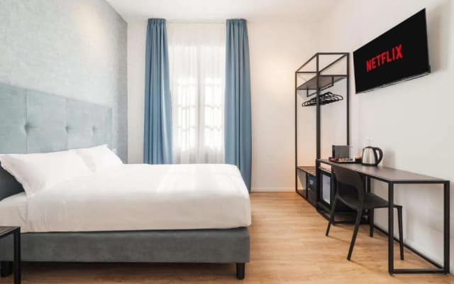 Adelante Rooms - photo 2