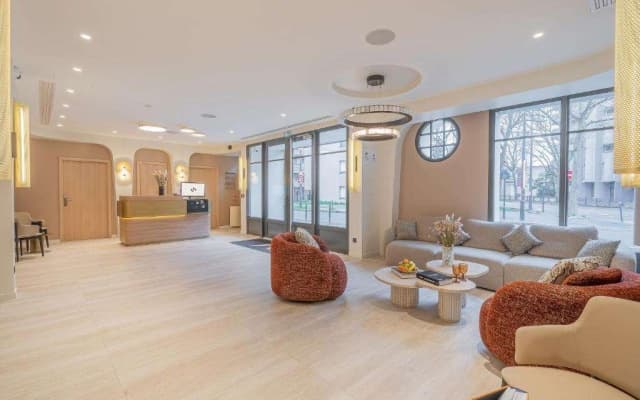 Yuna Porte Maillot - ApartHotel - photo 2