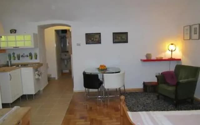 Toldi Apartman - photo 5