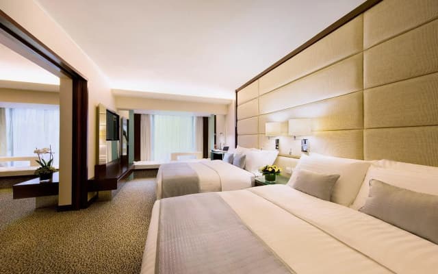 Regal Kowloon Hotel - photo 2