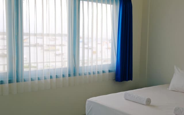 Paras Paros Marina Lodge - photo 2