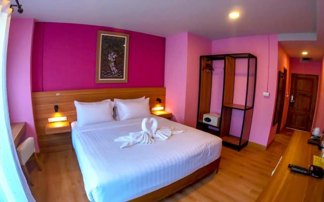 Siri Oriental Bangkok Hotel - photo 4
