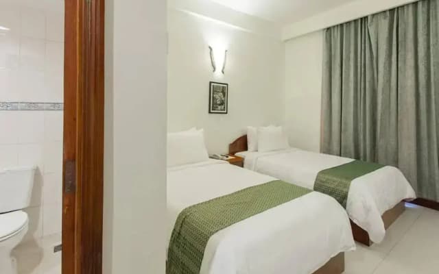 Angkor Riverside Hotel - photo 2