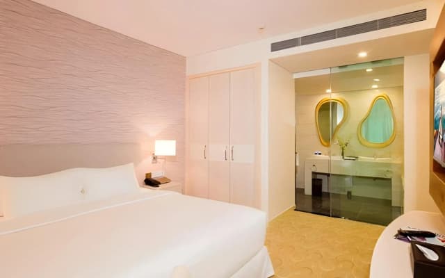 Diamond Bay Hotel - photo 5