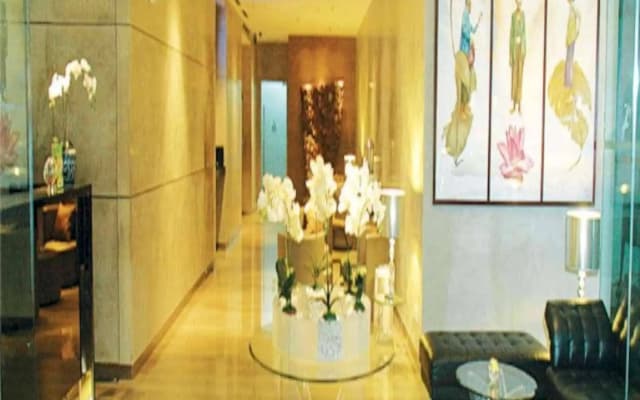 Cemara Hotel - photo 2